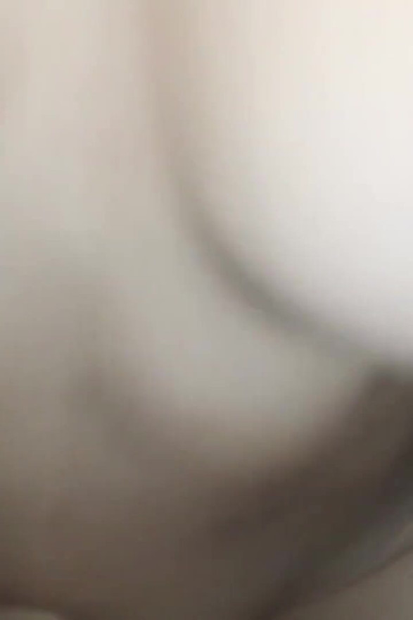 Mi novia me da su culo por primera vez y lo dejo lleno de leche.