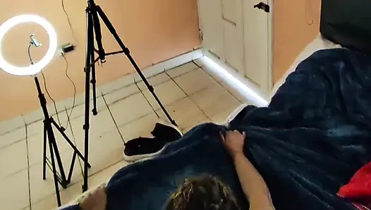 Quick, my husband is going to find out! I have sex with a mature gym girl