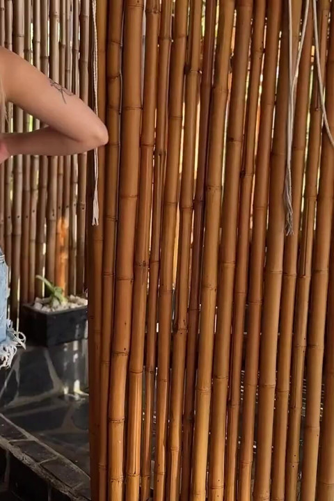 Duşta kendime dokunmamı izlemeyi seviyor musun?