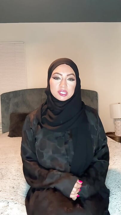 JOI Arab di Abaya