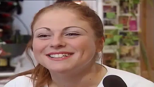 Vollbusige britische retro-anal