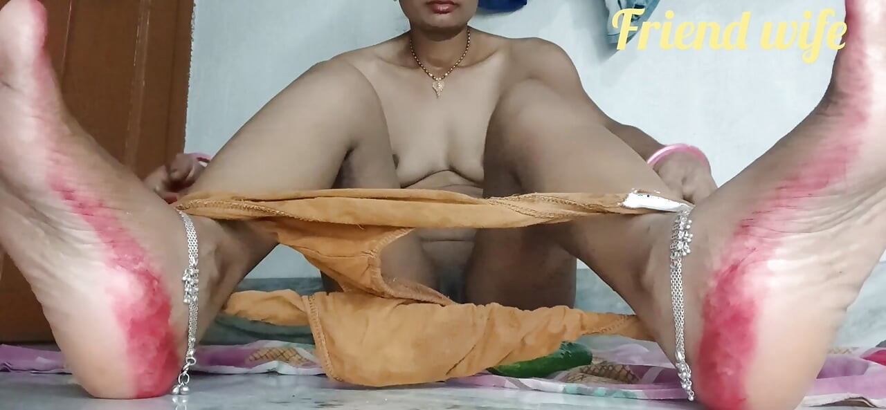 Video de una hermosa bhabhi desi follando duro con su tauck sucio y desnuda