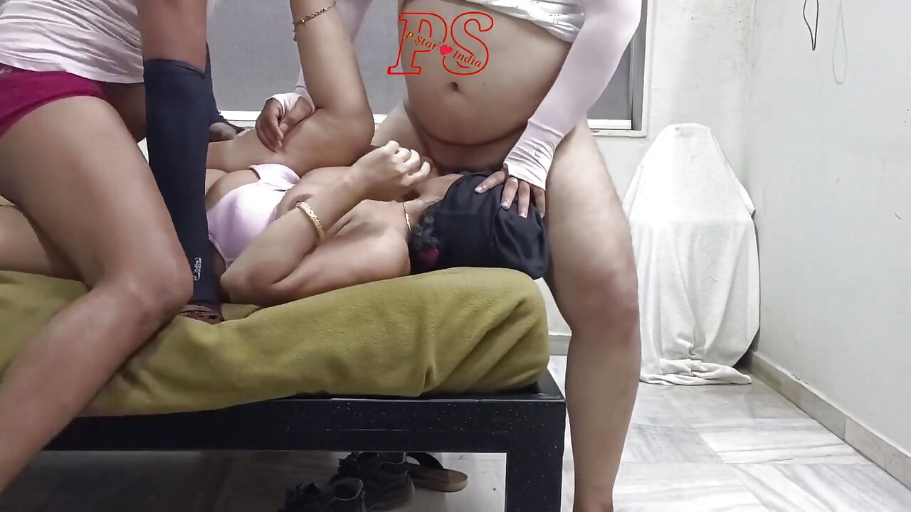 סרטוני זיון אנאלי הודיים לשלישייה
