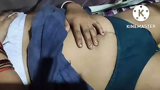 Bhabhi ki hot pussy and hot boobs