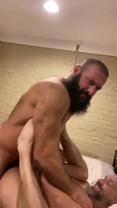 I need this bear Fuck me
