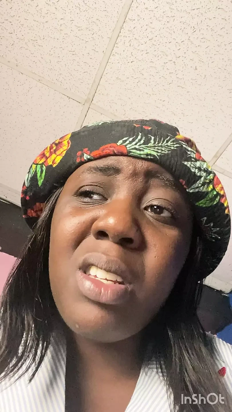 - 海里有很多鱼