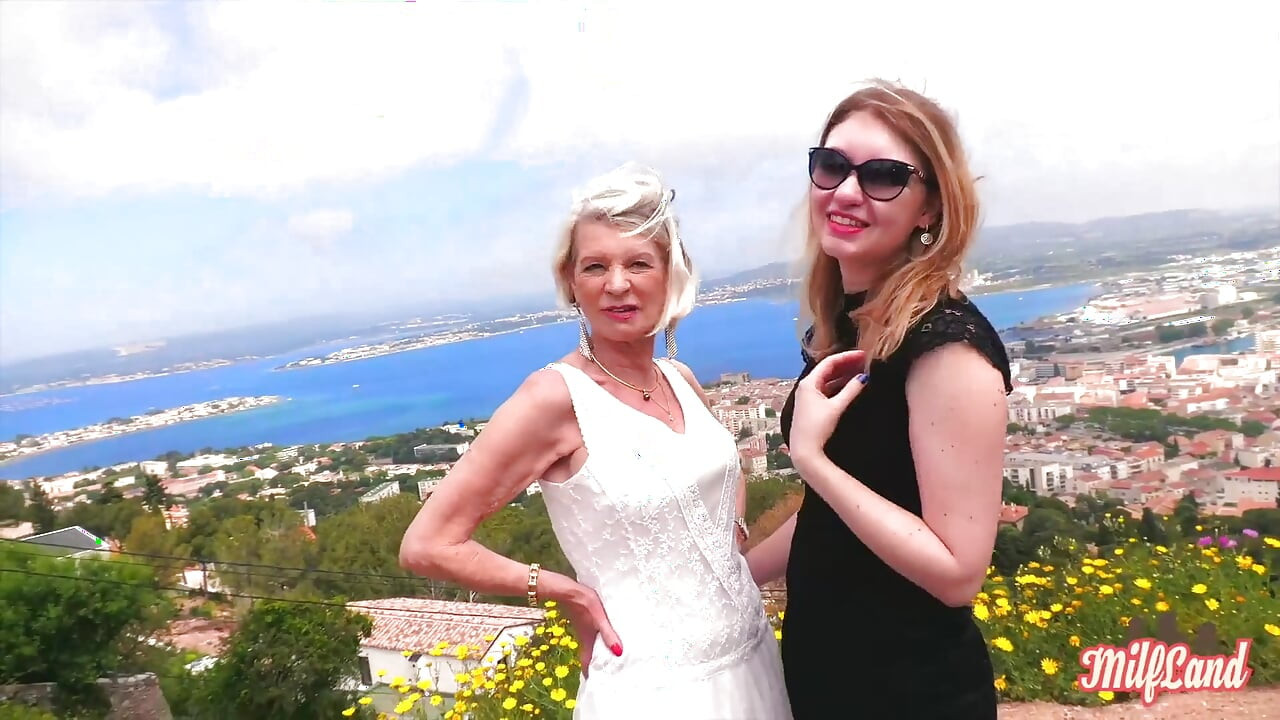 70歳のGILFエヴァは、27歳のリナと関係を持っている