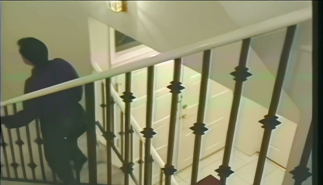 Vintage slet gezicht ondergedompeld in meerdere dikke ladingen