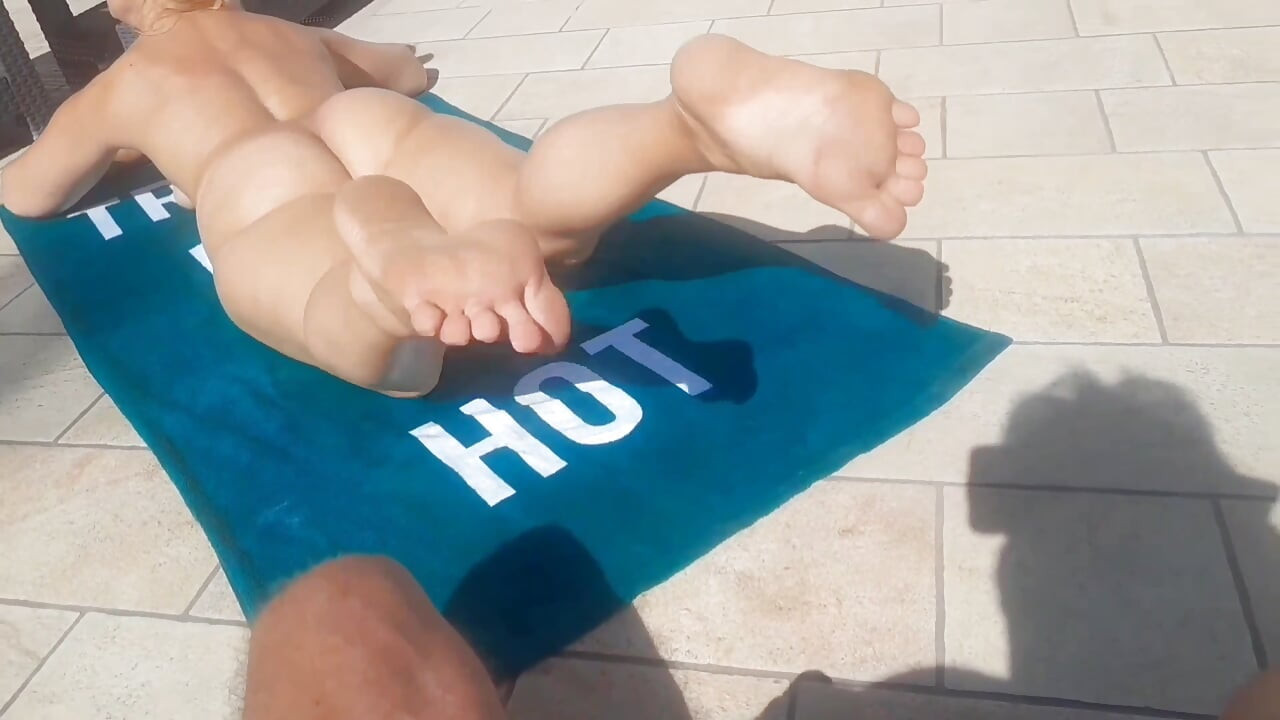 Selena's Outdoor Games Naked in a Sunlight
