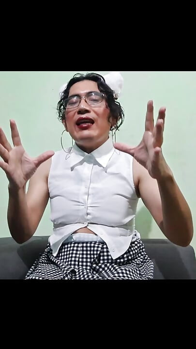 Dalam penyimpan dan skirt mini