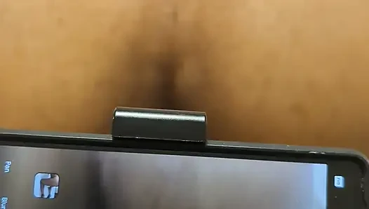 Beni sikerken yeni ekipmanları test yapmasına izin veriyorum!