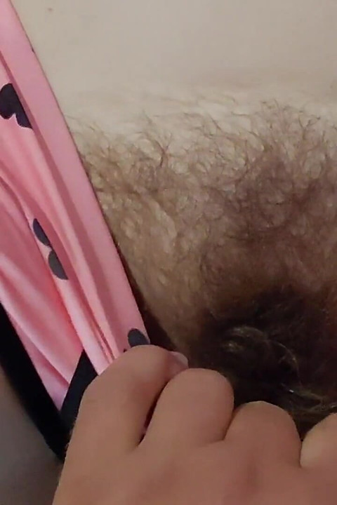 Amatör Orta Yaşlı Seksi Kadın Bir Yabancıyla Orgazm Oluyor.