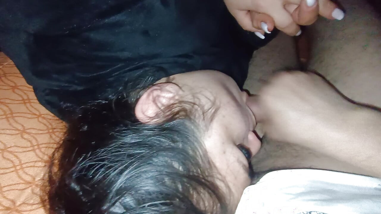 I suck the stepdad and swallow it all