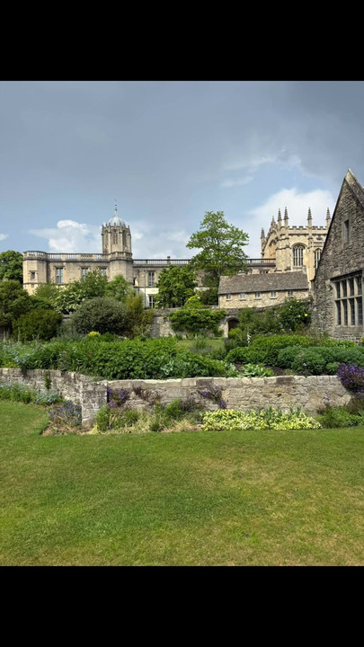 Oxford Travel Tiktok deneyimini yaşayın