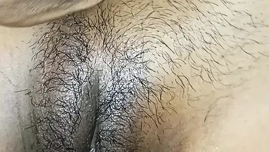 Indian desi hot bhabhi dewar ka kala lund hila ke apne gulabi chut mein ungali mar kar mal aut kar diya milk dafa kar