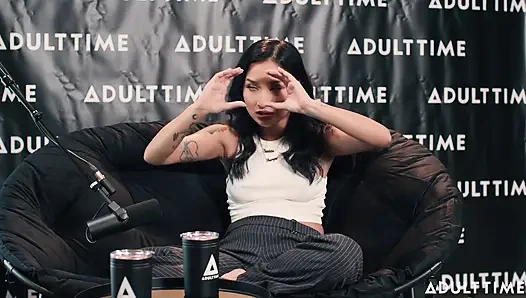 Avery Black Dry Humping, Kejahatan Sejati, & Mengarahkan VR Jagung | Podcast Khusus Orang Dewasa