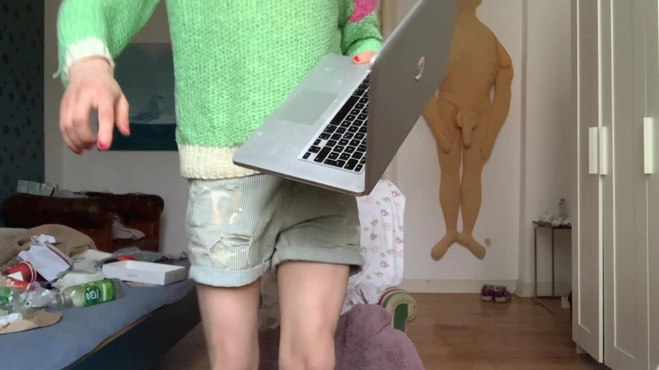 TWINK IS ALWAYS HUNGRY FOR RAW COCK