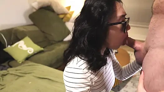 Hot Asian Chick Gives Head & Gets a Huge Load on her Face