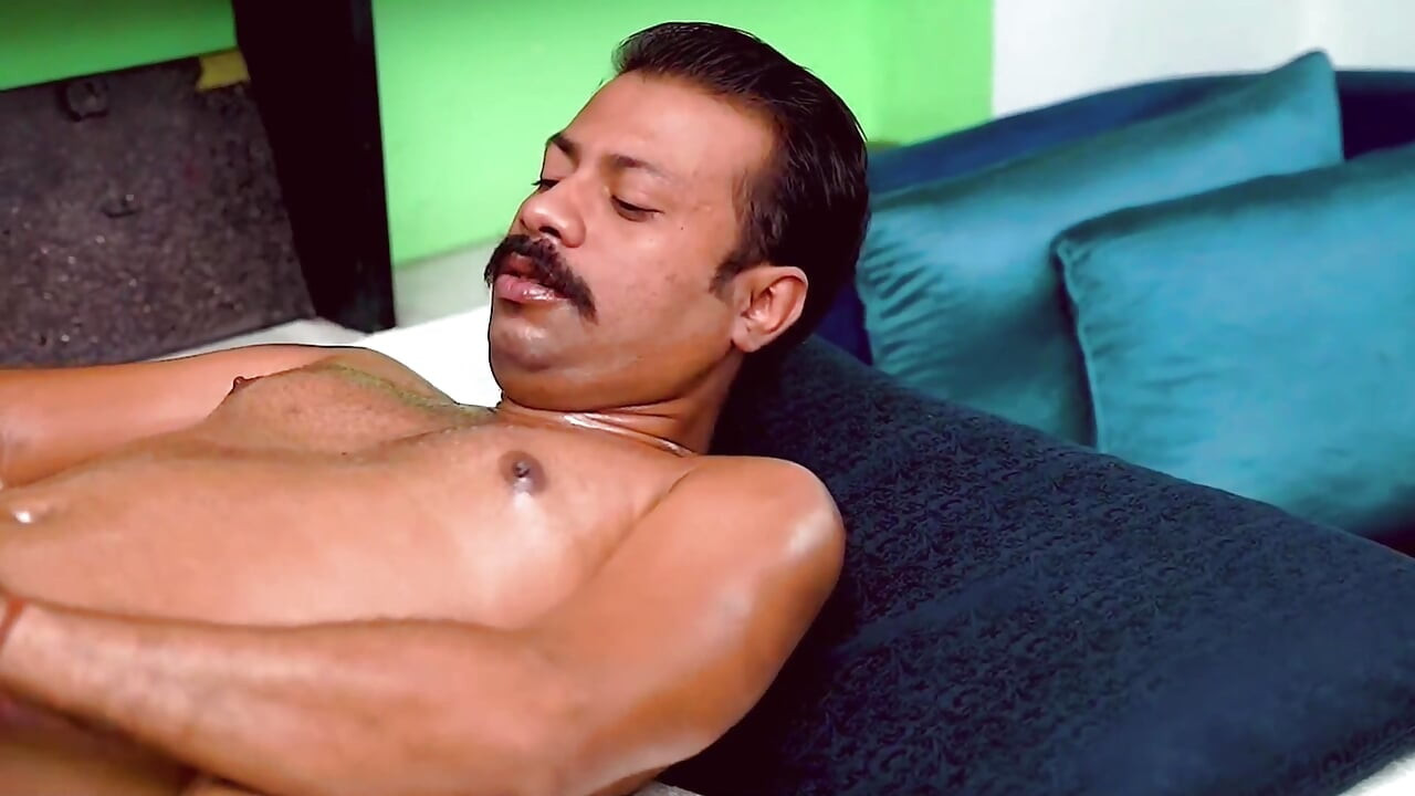 Ladke ne body massag karwate karwate ladki ko pel diya