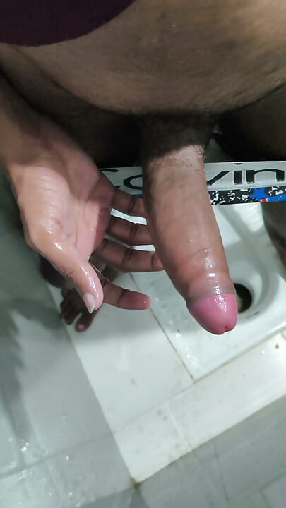 20 Min Continues Hand job but still didn't get ejaculate