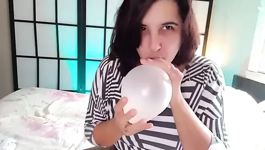 Kiss Lick Spit Balloon Non Pop - Bunny Looner