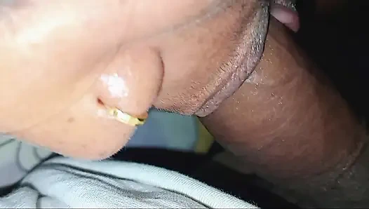 DESI VILLAGE AUNTY AND 18 YEAR OLD INDIAN BOY KI TIGHT LUND MOUTH ME LEKAR BLOWJOB KIYA