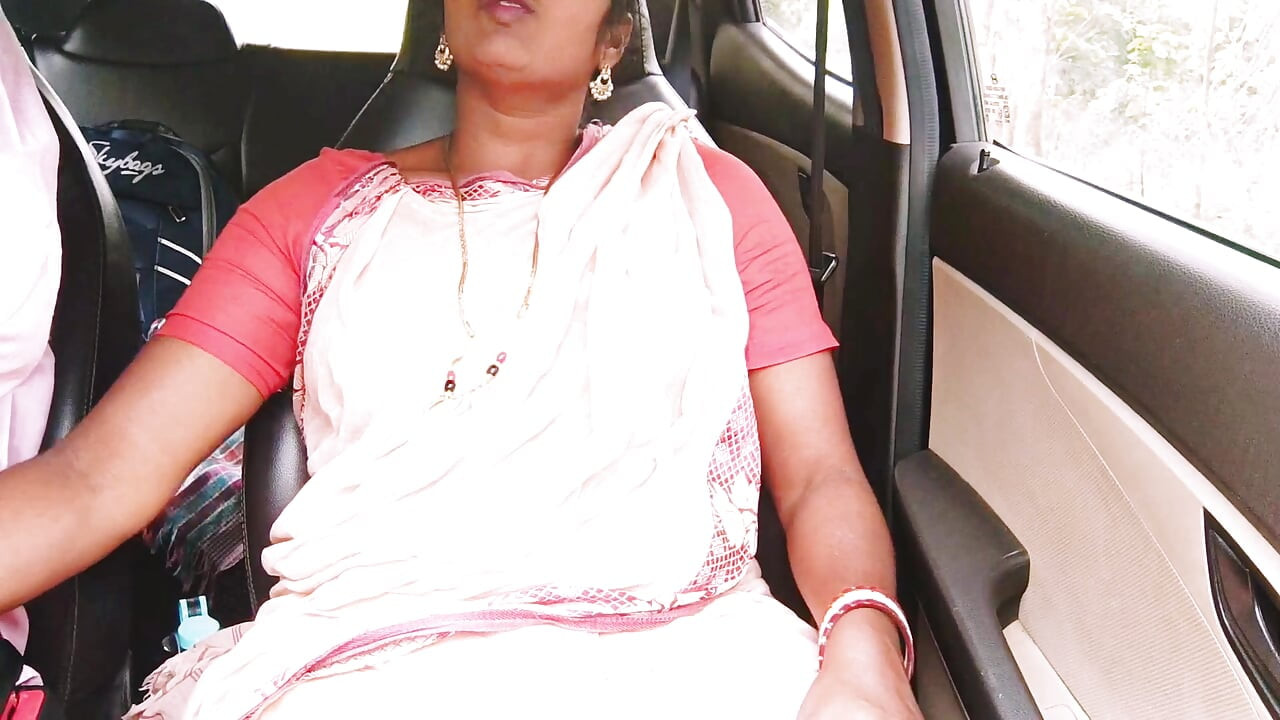 Indian House Maid Car Sex with House Woner in Jingle Road. Telugu Dirty Talks.