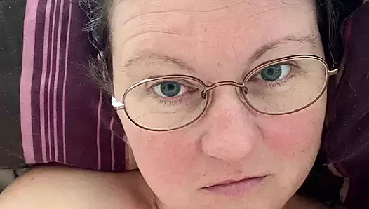 Slideshow payudara besar yang indah dari istriku yang cantik topless