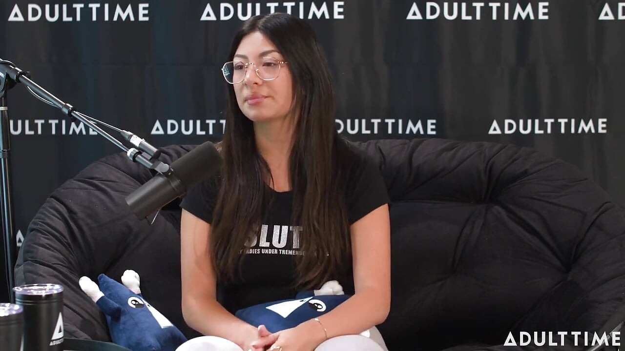 Cami Strella Surviving a Cult, Tiktok Fame, & Non-monogamy | the Adult Time Podcast