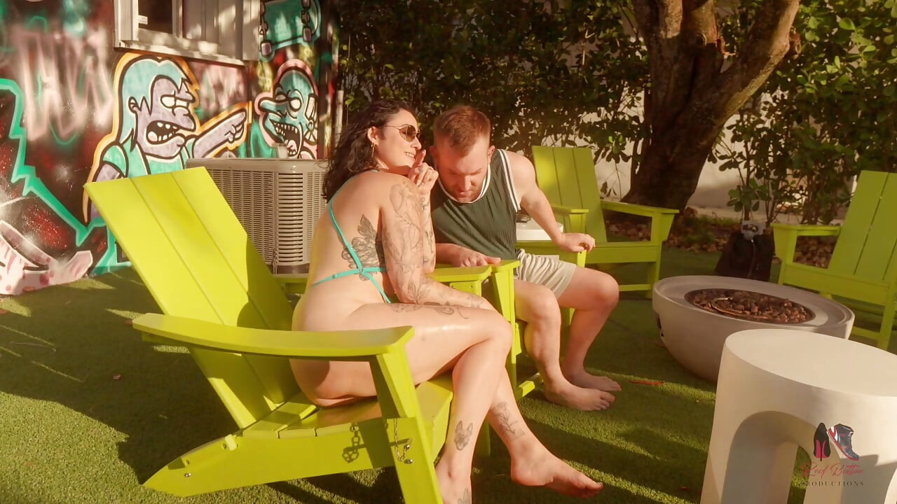 Istri hot berubah jadi liar vol. 1