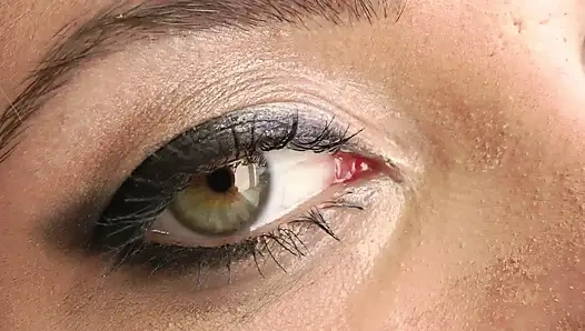 Roxy Bell: Jung, Schön, Eine Totale Pornogöttin