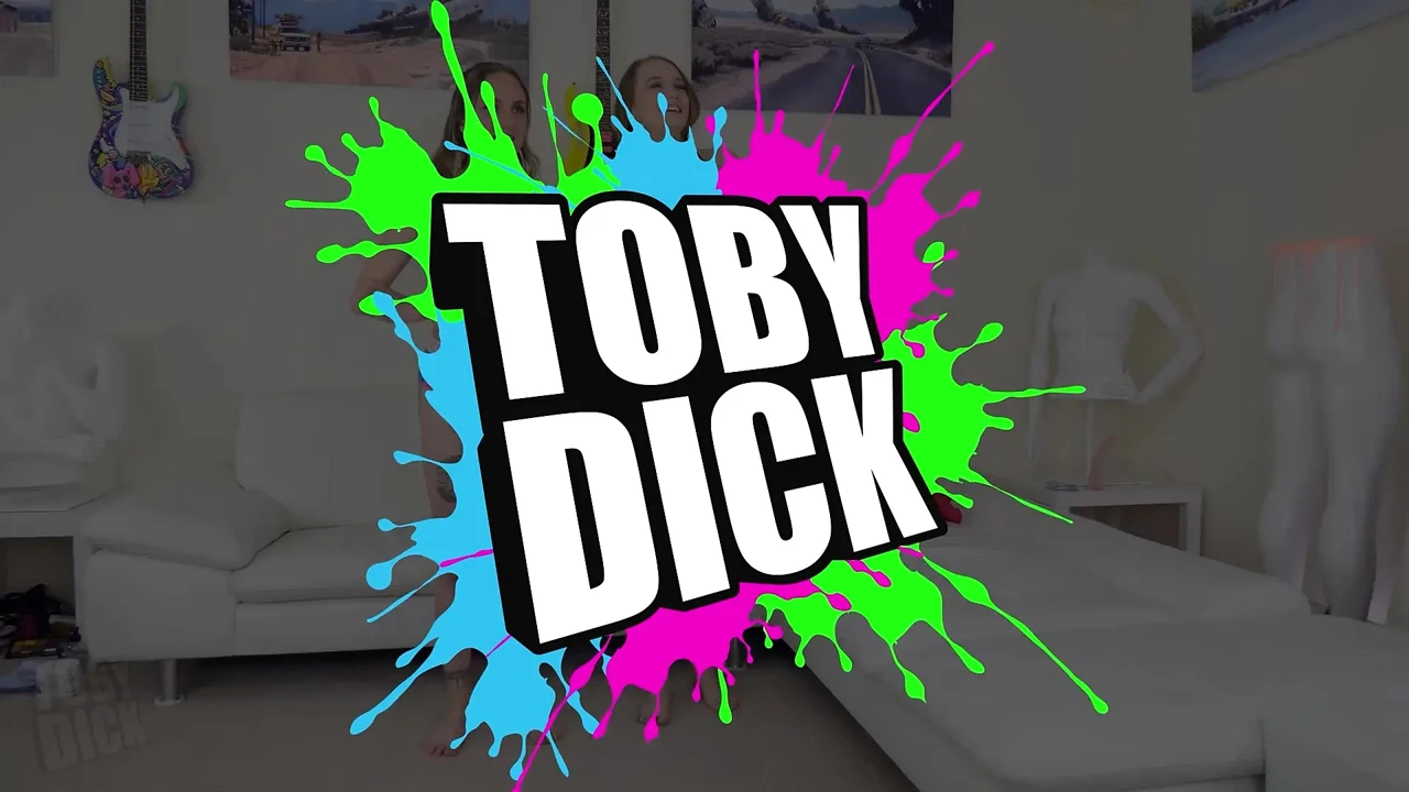 Ava Grey And Gracie Lowdie’s Submissive Threesome Fun!