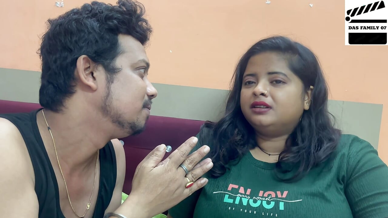 BAARE DUDHWALI BHABI OR THARKI DEWAR KI CHUDAI RAW CLIPS