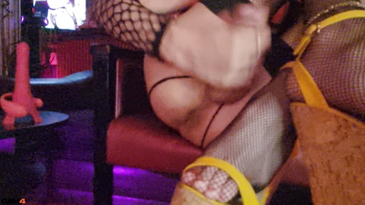 CAM⁴ TaLons CompenSés JauNes.. (Cum💦21min) VanessaBarBie VaneSsaBiTCHx PariSChienneTrvprod⁹¹