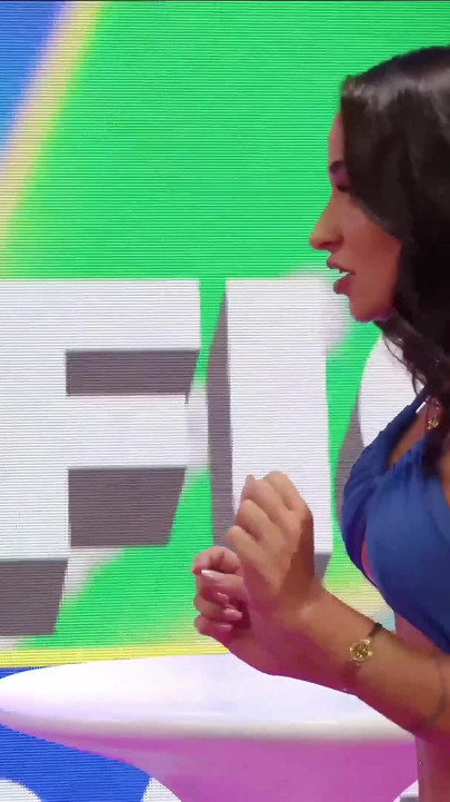 เลสเบี้ยนสุดฮอตจูบและยั่วยวนคนขับ Uber