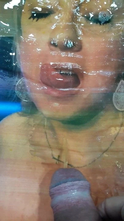 Texas cumslut Lorena needs cum & pee