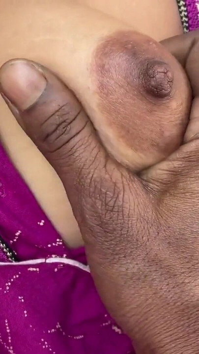 Kultni trenutak iz "Kolkata desi bengalskog sela boudi prijatelja izbliza jebi veliki crni kurac i napunjen bangla zvukom"
