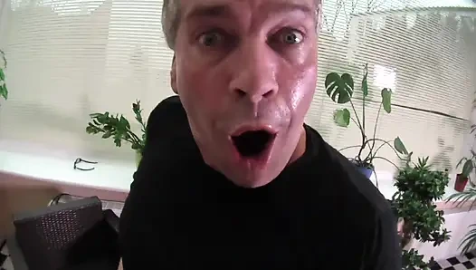 Блондинку-игрушку Отдолбили И Отсосали Яйца Мужики