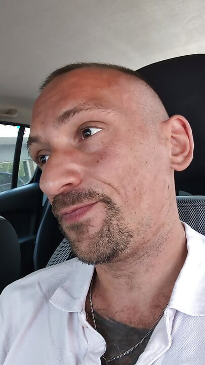 Wank in the car