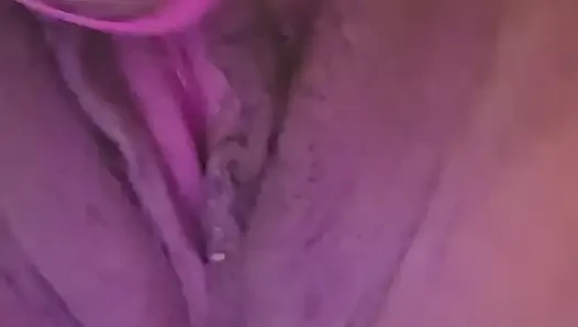 Masturbasi memek cantik ini