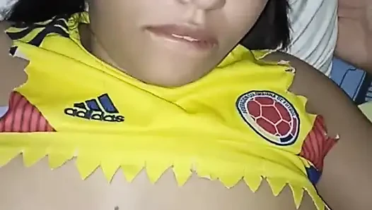 Ngentot pantat bahenol tetanggaku yang super hot - bagian 43