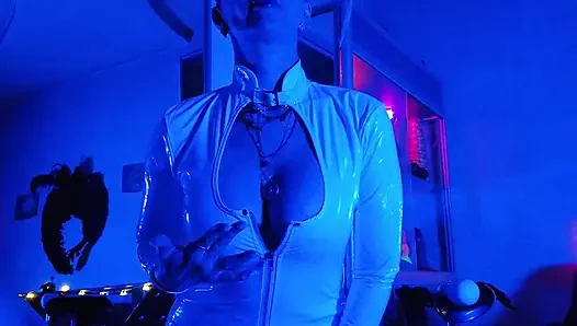 Göttin eva latex-domina domina solo-fetischspielzeug fickt BDSM Absätze pvc-dicker arsch MILF