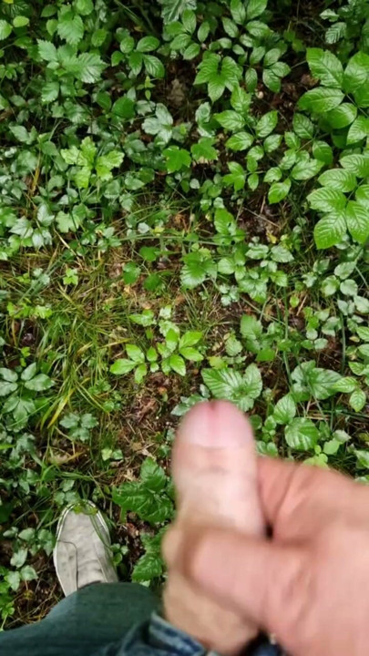 Got horny while hiking