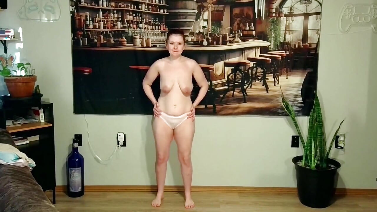 7 Panty Show off