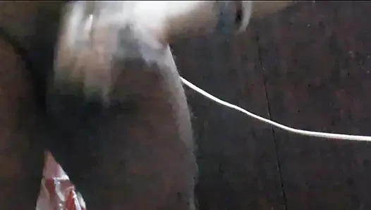 Hintli ateşli azgın evli kadın seksi sert sakso çekiyor