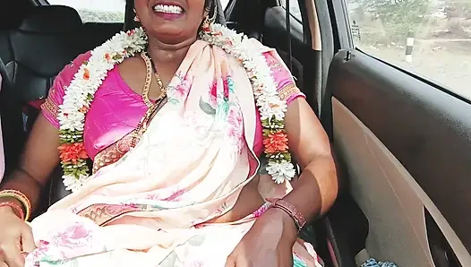 Hintli araba seksi Telugu Saree ev hanımı husbend'in arkadaşıyla sikişmek için araba yolculuğu. Telugu edepsizce konuşuyor.