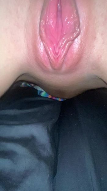 Большие накачанные половые губы - вкусное лизание