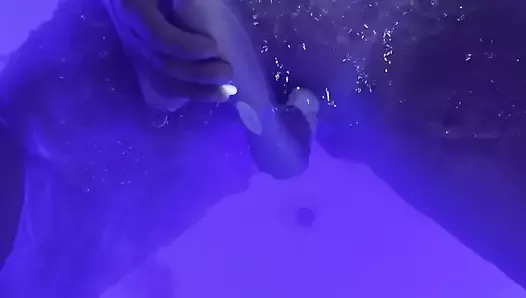 Jasmine Masturbates The Clitoris With A Waterproof Sex Toy In The Jacuzzi