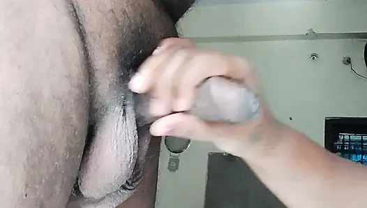 Mere pati ne mere muh me paani giraya