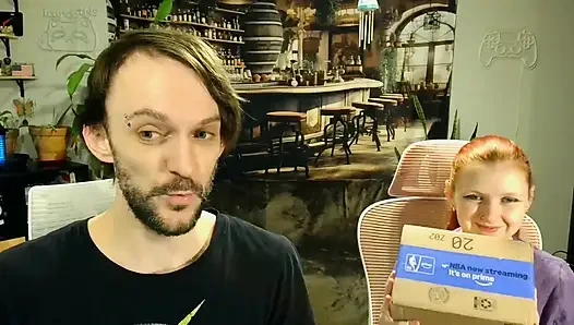 Aivsmy Lagi Asik Ngocok Cowok Bergetar Tanpa Kondom